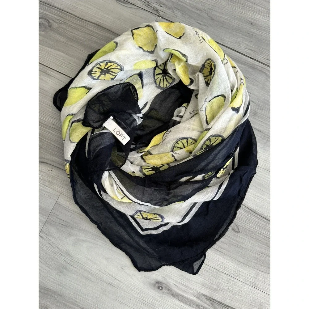 ANN TAYLOR LOFT LEMON LIMES Scarf 50